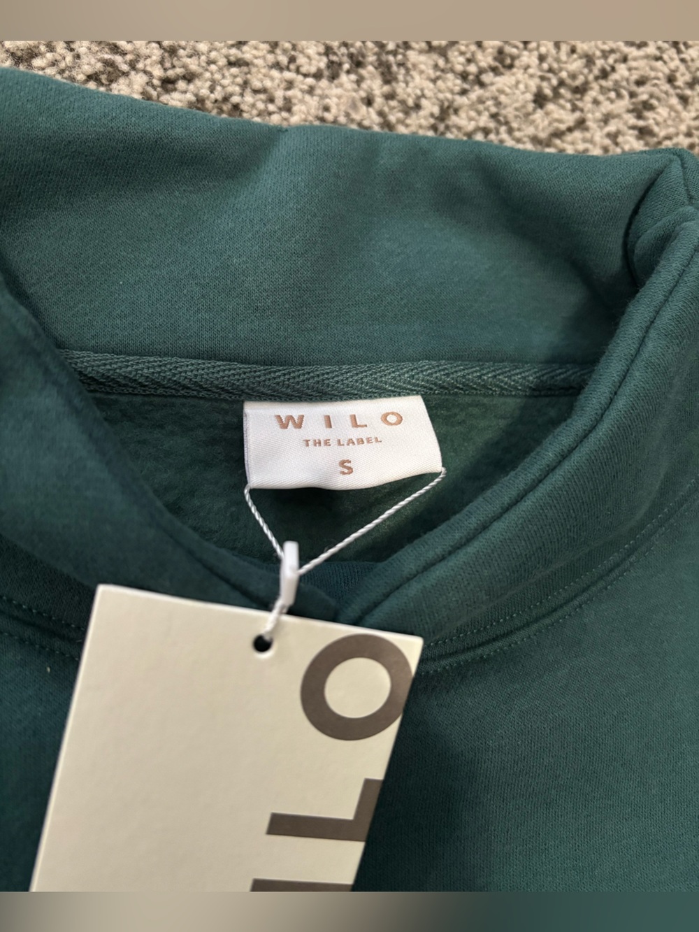 Wilo Women's Green Turtleneck Sweater - Relaxed Mock Neck - Picture 4 of 5